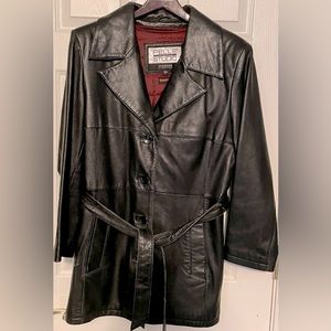 Wilson’s leather, Thinsulate Ultra, Women’s 4 button coat w/ belt; size …